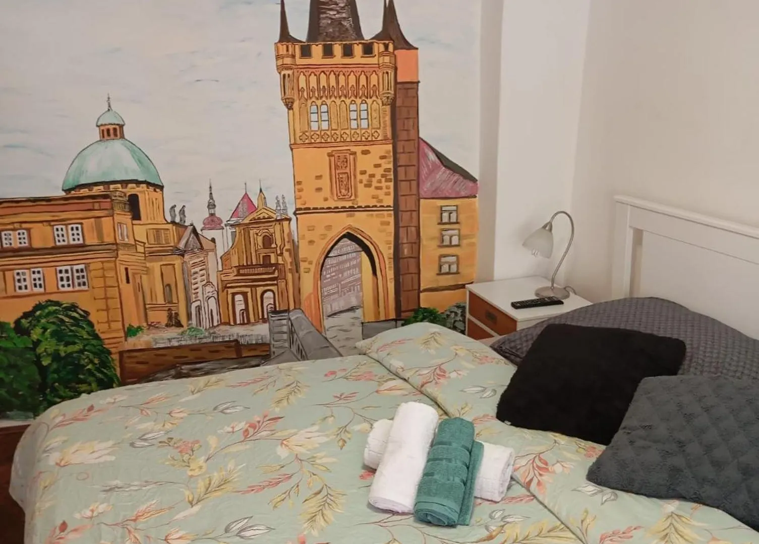 Prague Centrum House 0*,